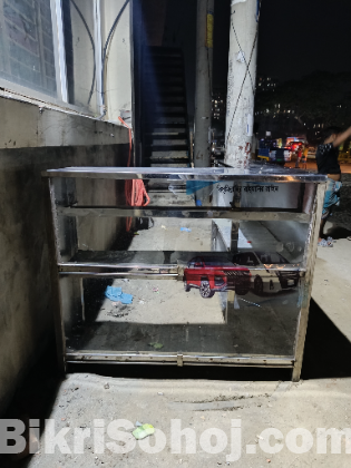 অফিস এবং দোকানের কাউন্টার